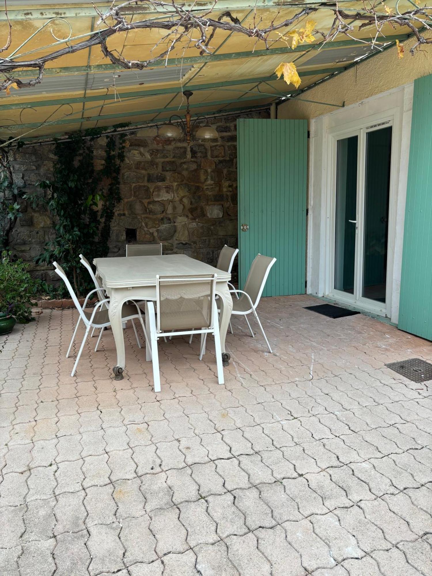 La Cigaliere 1 Charmant T1 Bis Avec Terrasse Dans Villa Sollies-Ville Екстериор снимка